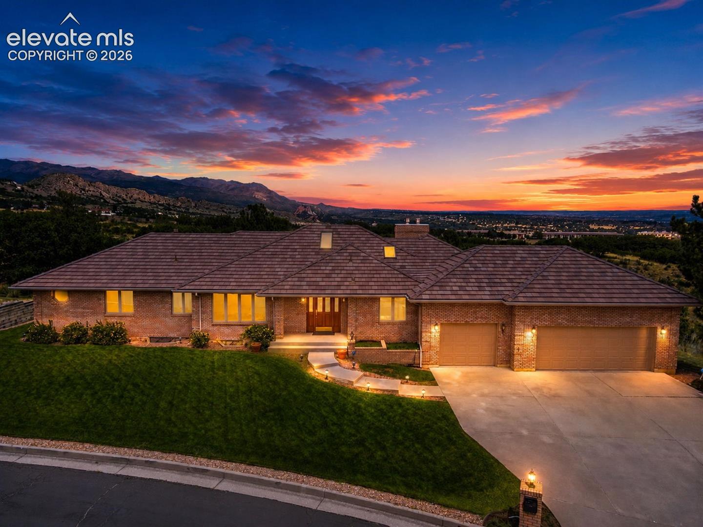 2960 Electra Dr, Colorado Springs, CO 80906