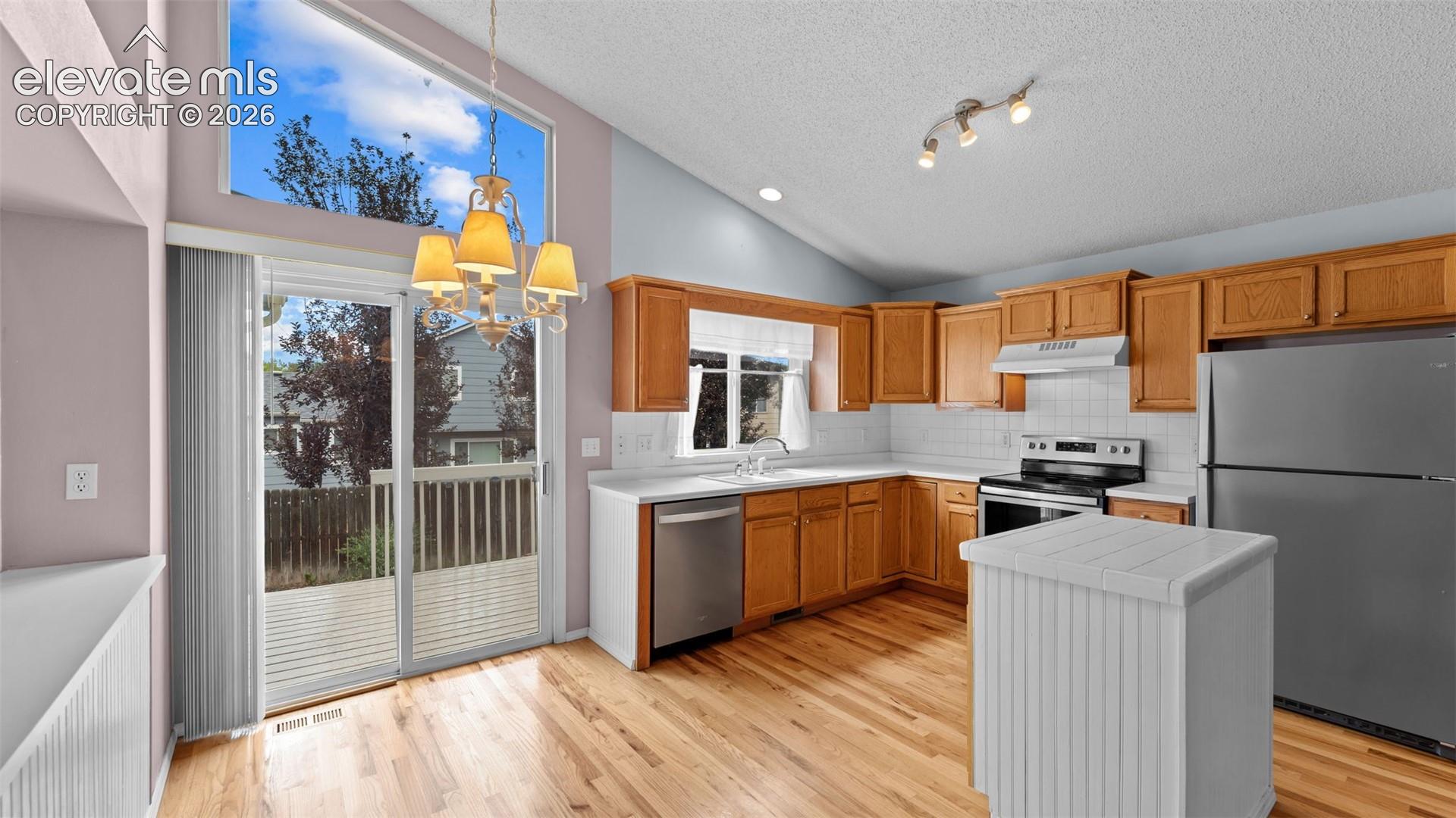 Photo 11 of 6020 Fossil Drive, Colorado Springs
