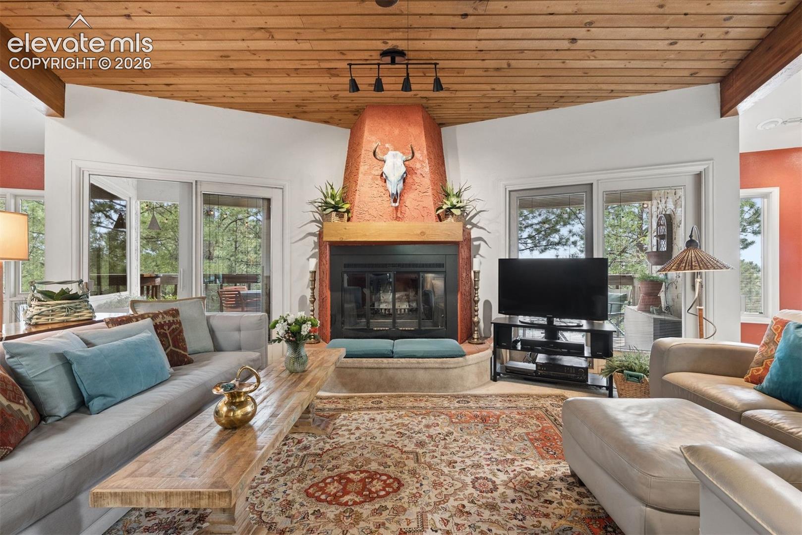 3915 Wakefield Dr, Colorado Springs, CO 80906