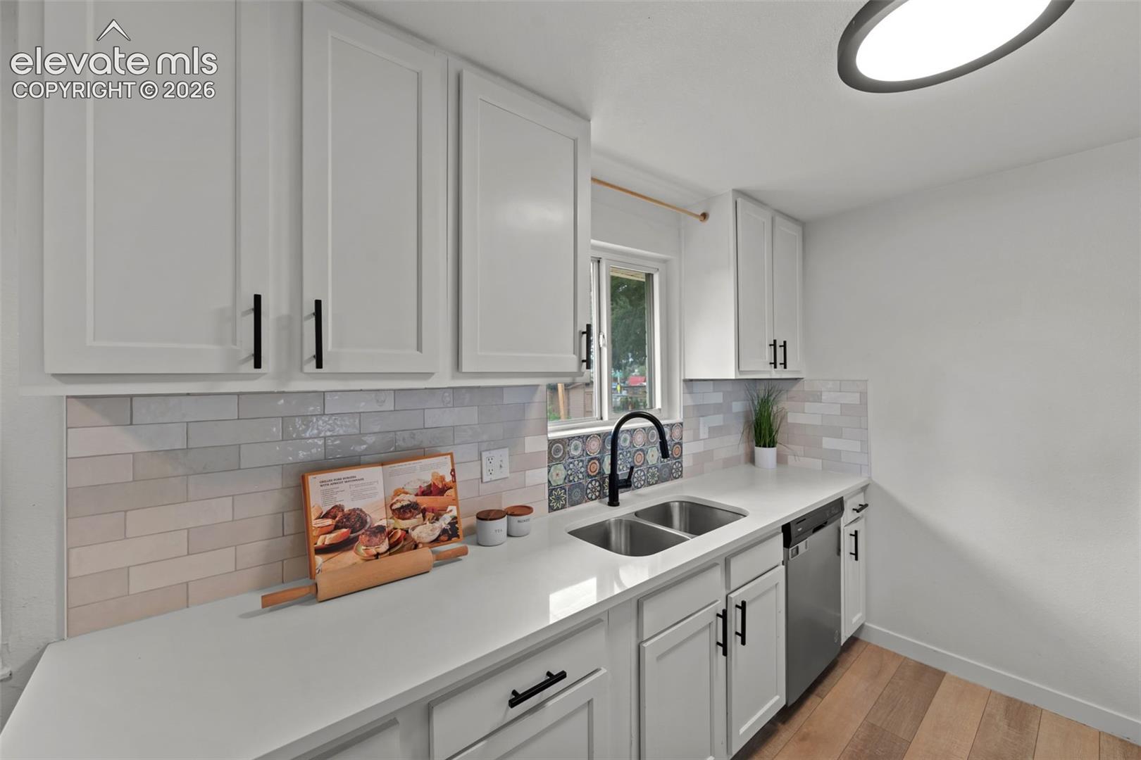 Photo 8 of 503 Loomis Avenue, Colorado Springs