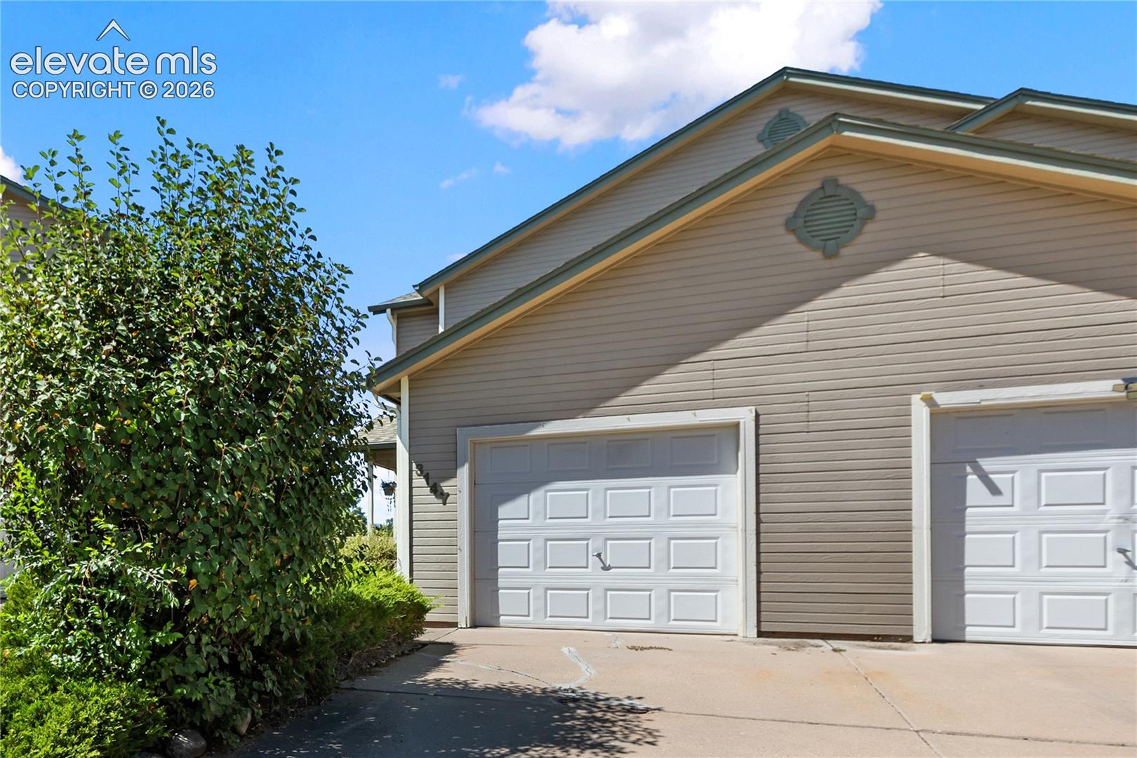 1 car garage