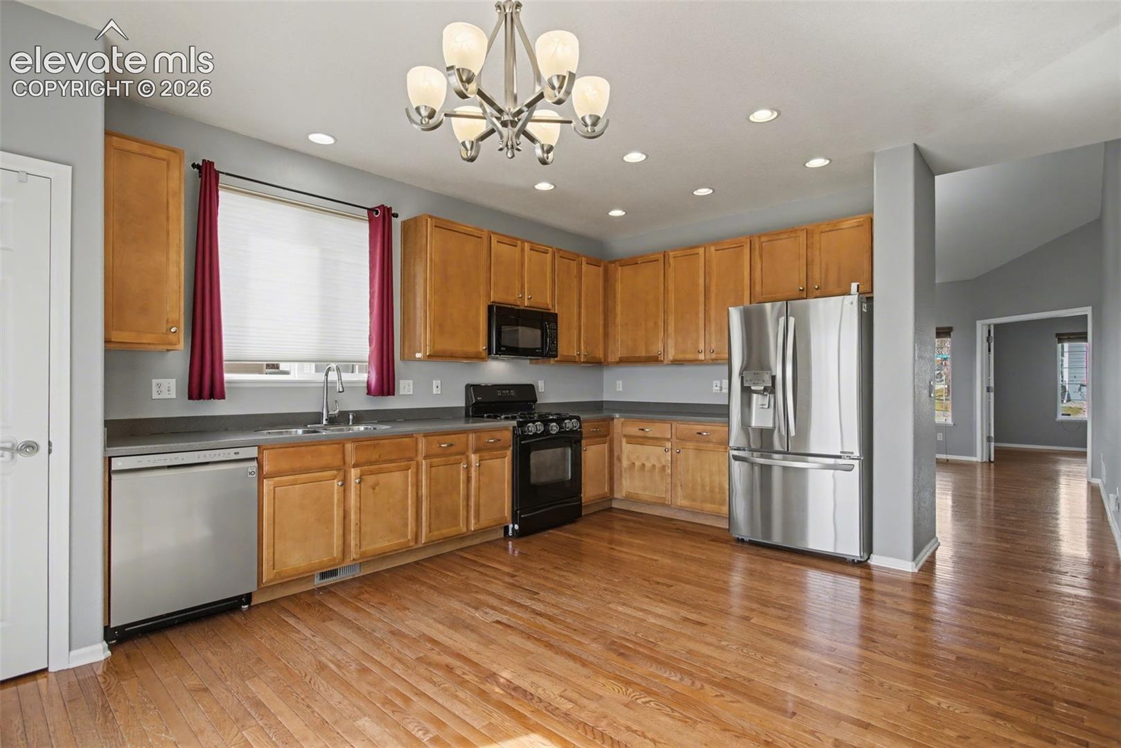 Photo 11 of 7205 Edgebrook Drive, Colorado Springs