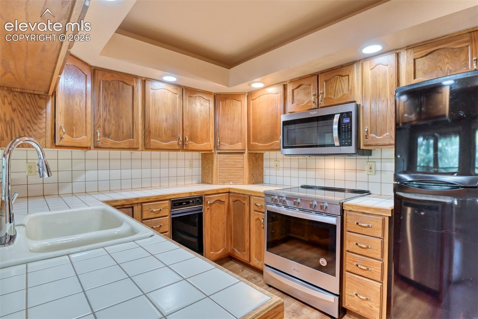 Photo 9 of 2806 Tenderfoot Hill Street, Colorado Springs