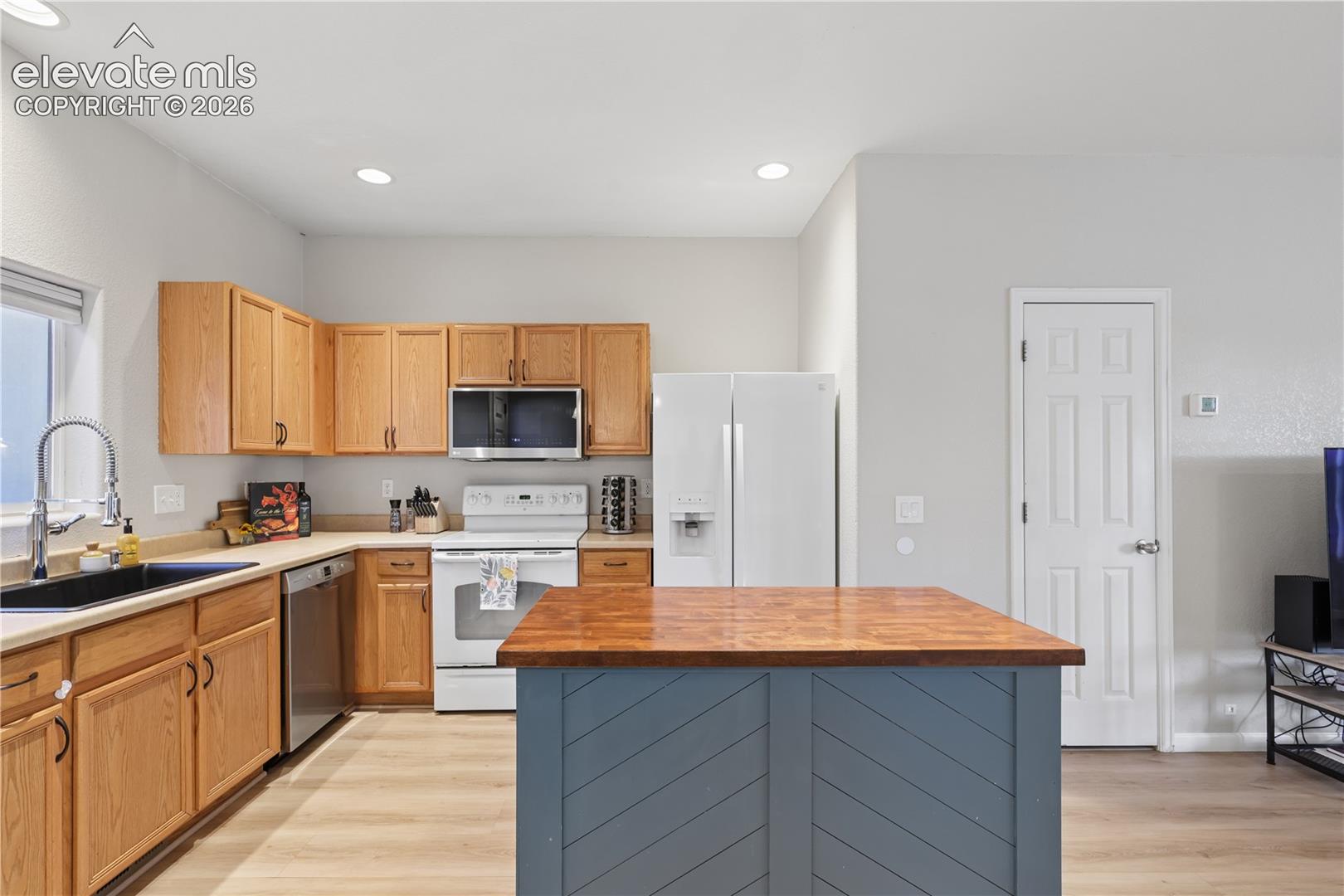 Photo 14 of 2152 Creekridge Point, Colorado Springs