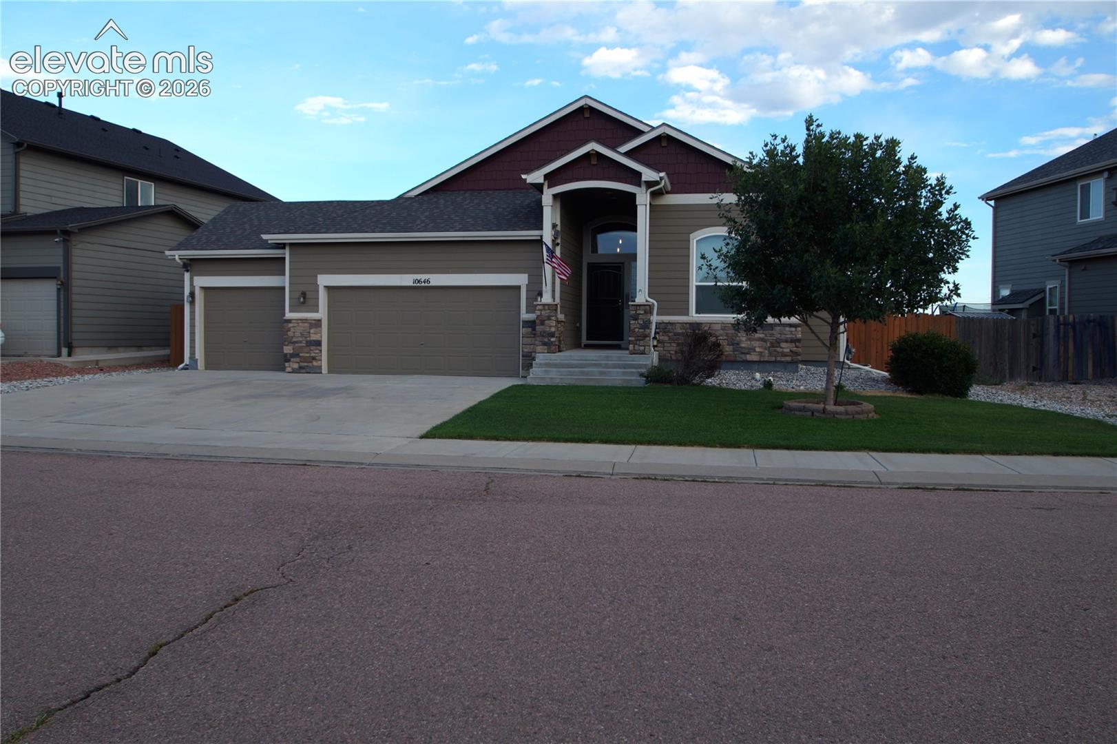 10646 Abrams Dr, Colorado Springs, CO 80925