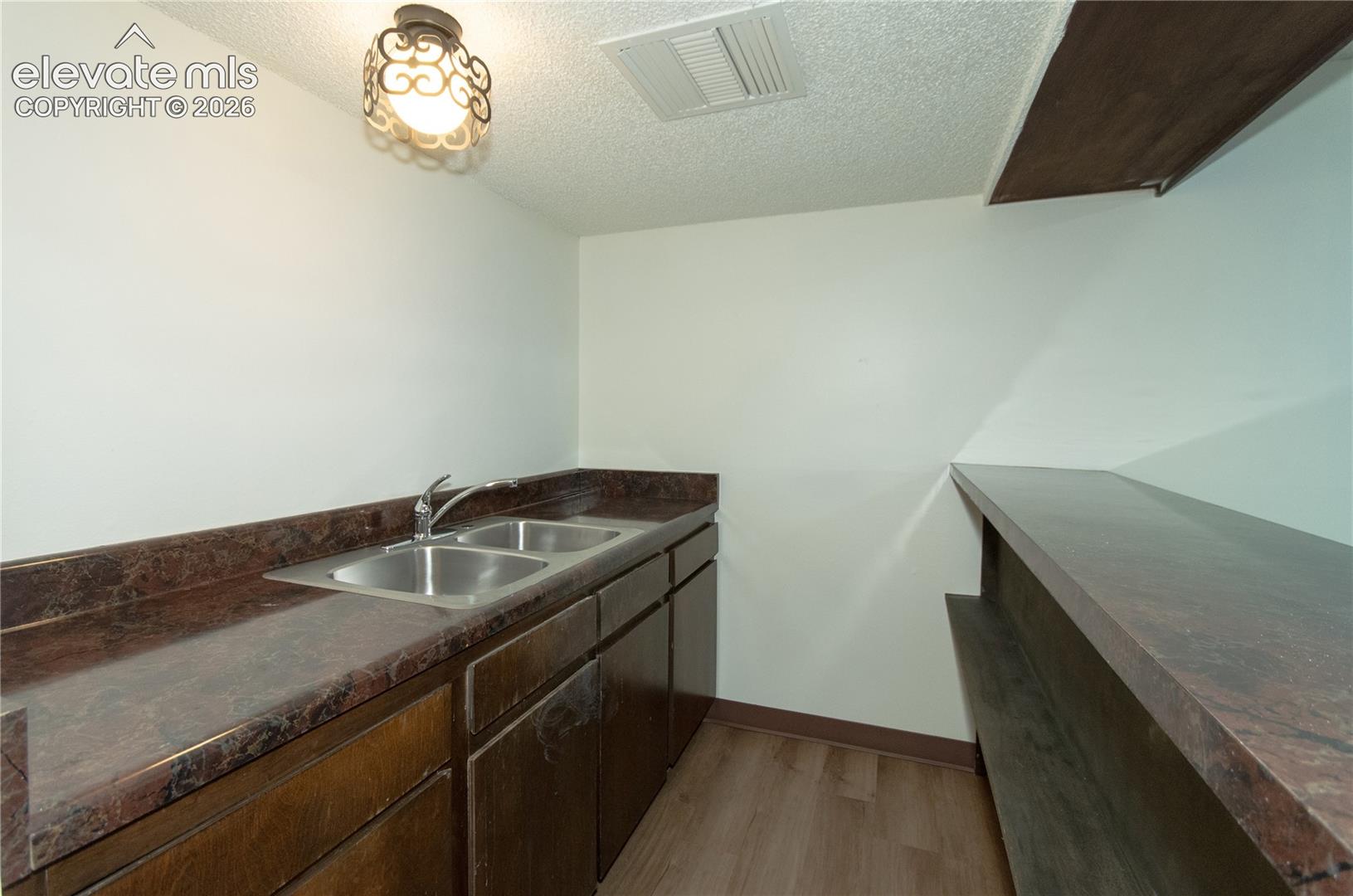 Family room wet bar