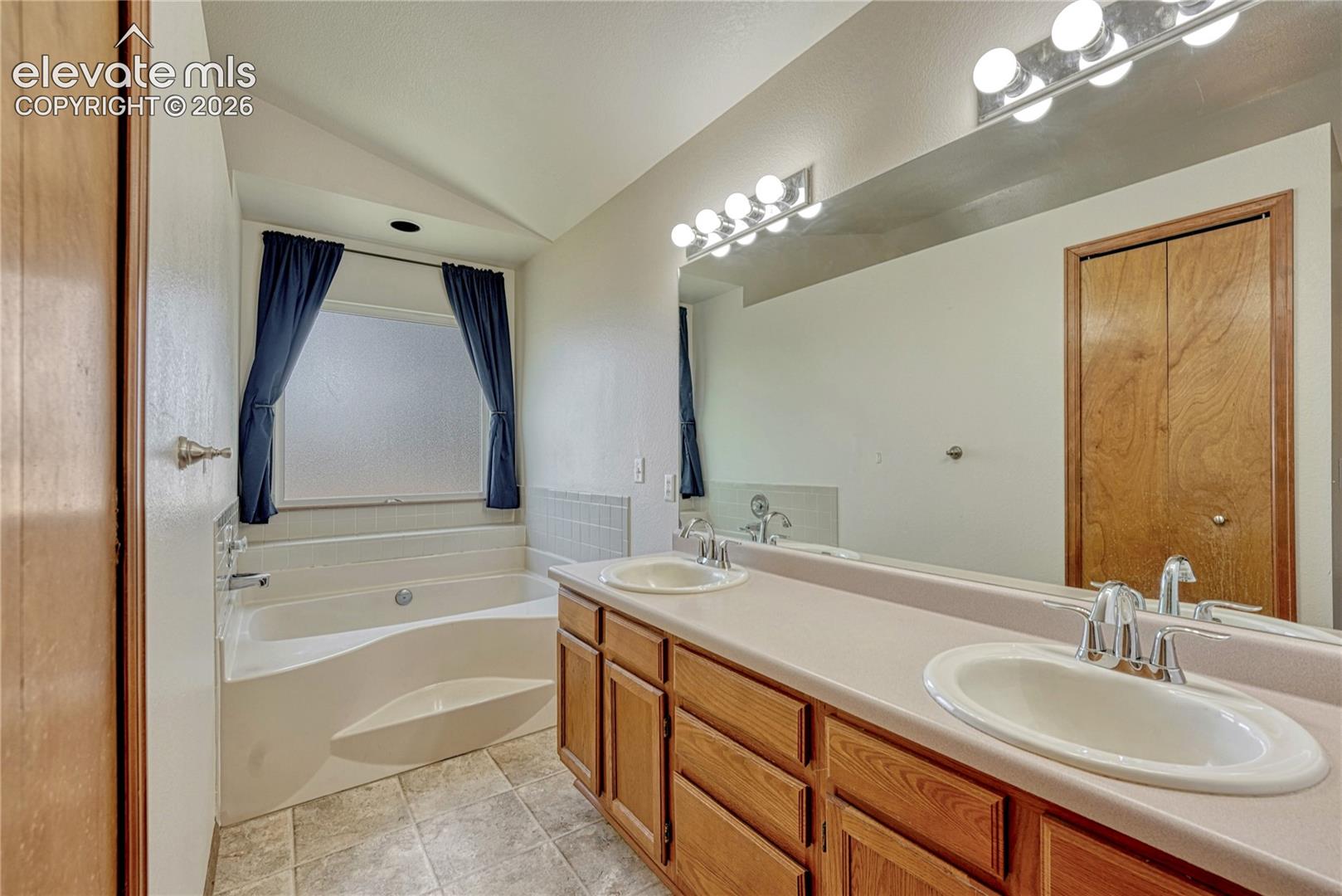 Photo 23 of 3630 Richmond Drive, Colorado Springs