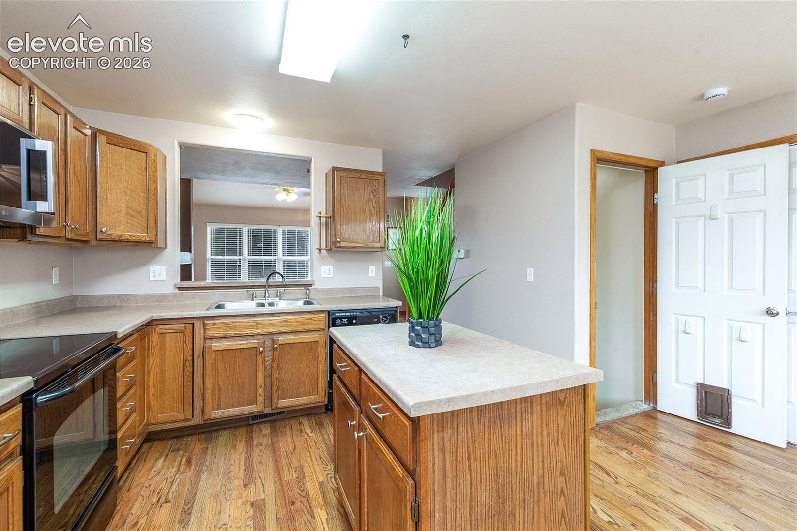 Photo 9 of 7027 Big Timber Drive, Colorado Springs