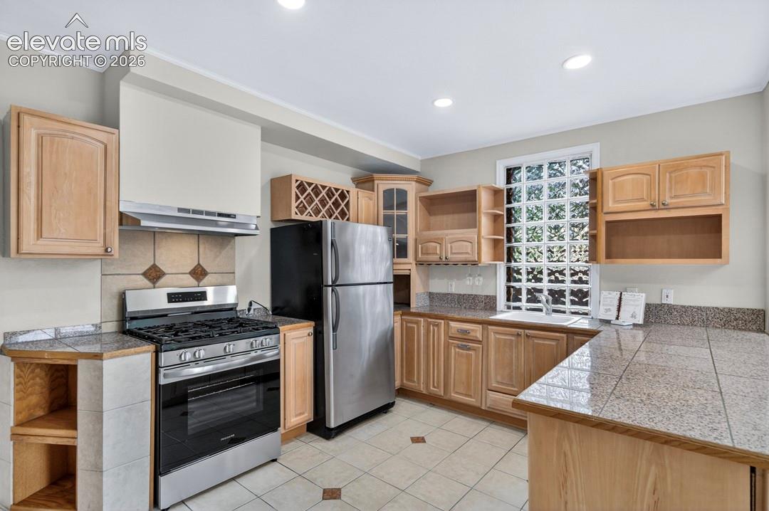 Photo 16 of 1121 E Willamette Avenue, Colorado Springs