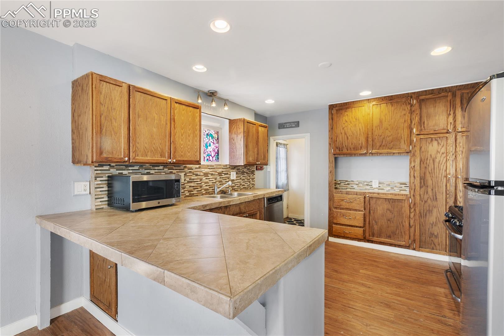 Photo 10 of 908 1/2 Bennett Avenue, Colorado Springs