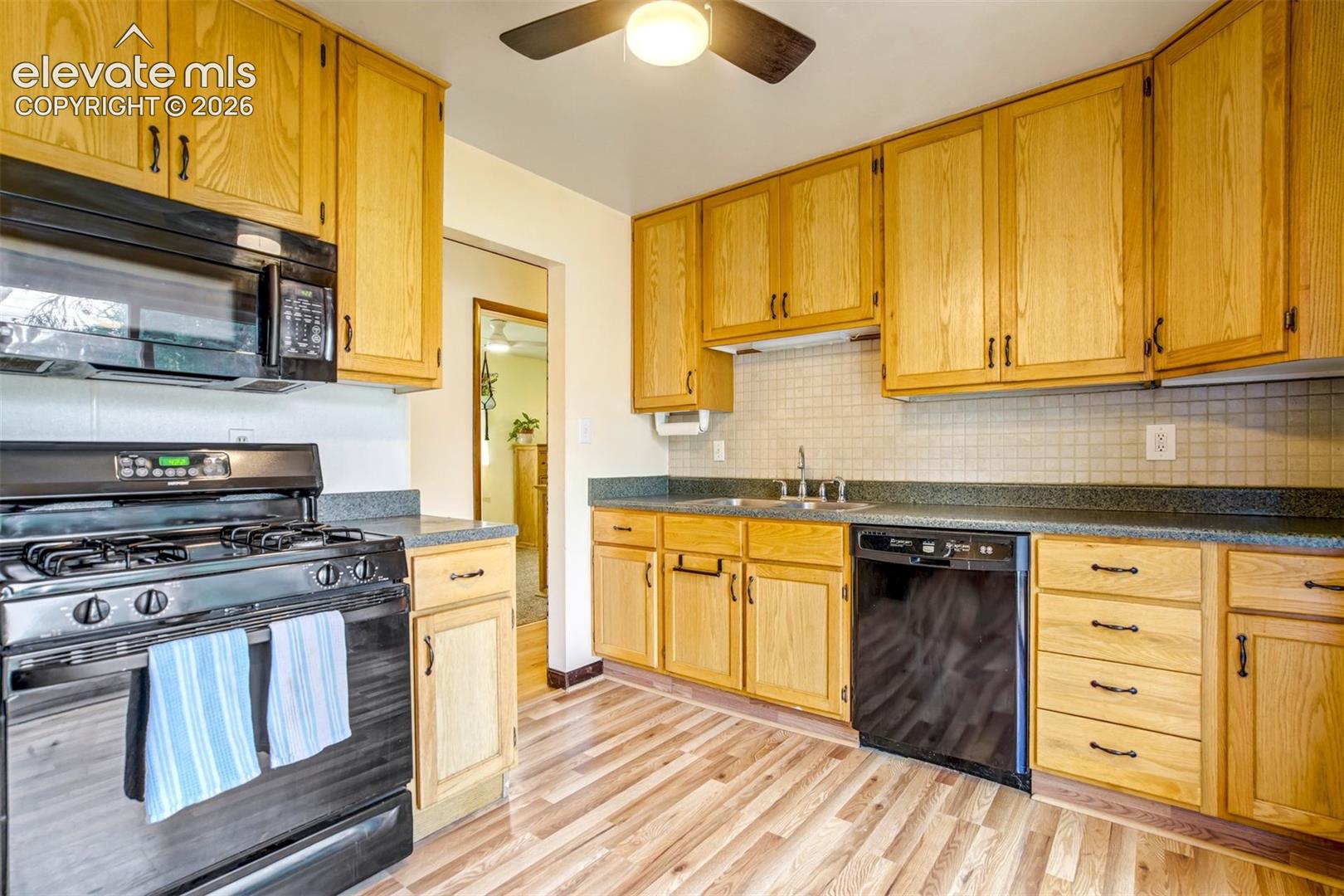 Photo 11 of 1607 Querida Drive, Colorado Springs