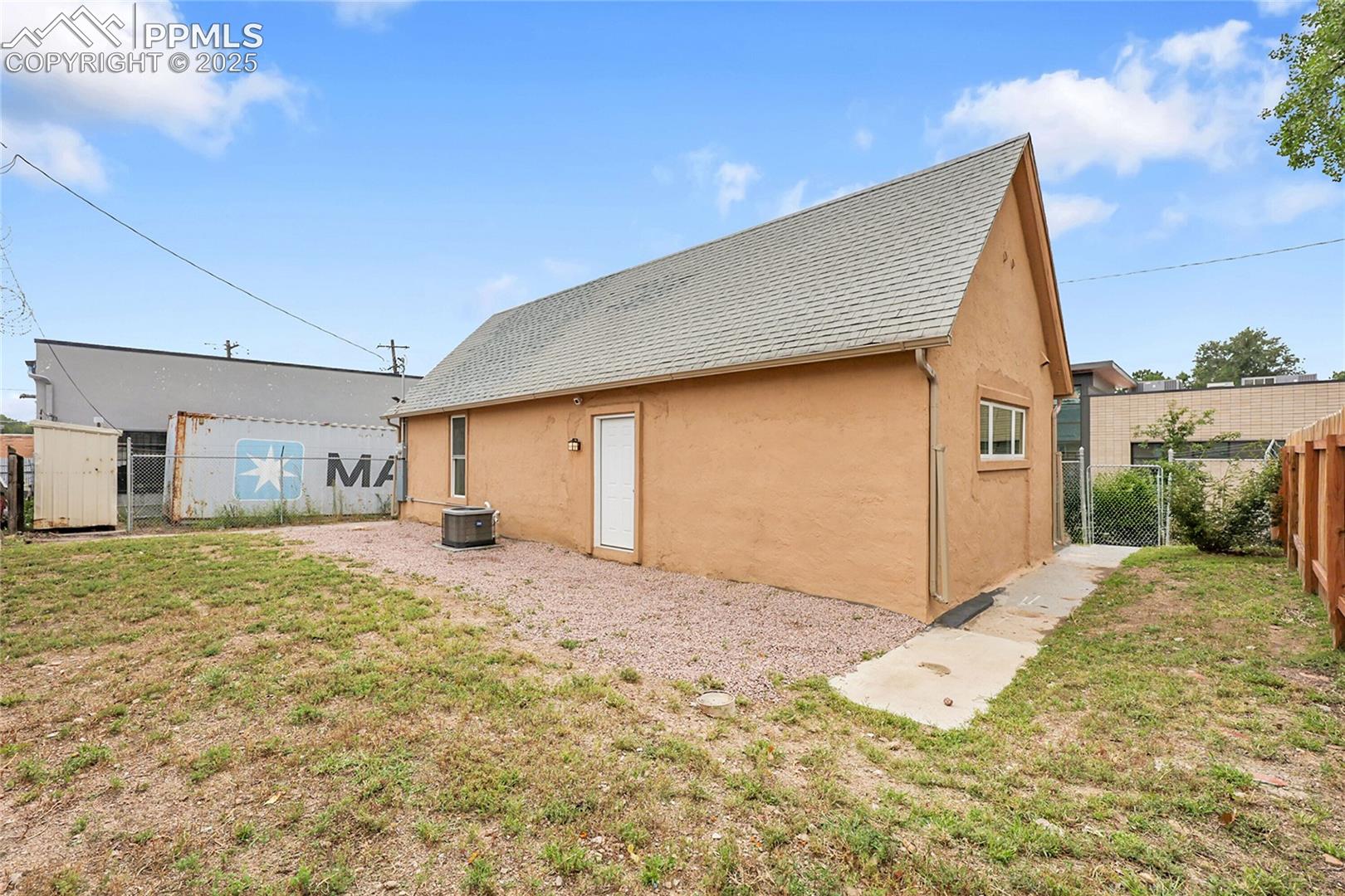 106 Las Vegas St, Colorado Springs, CO 80903