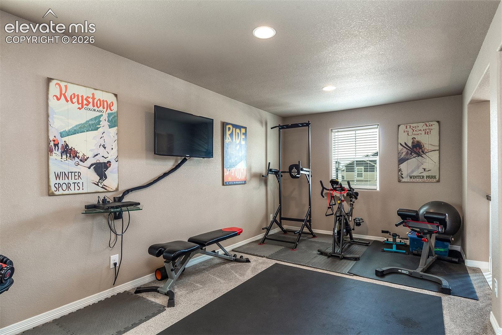 Flex space off of the family room