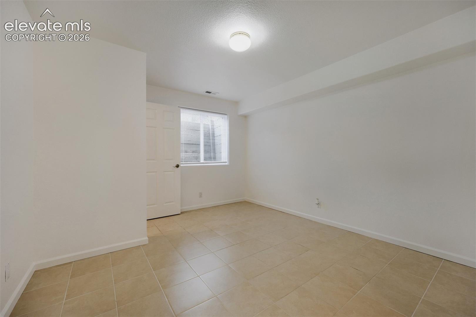Basement flex space for another bedroom or rec area