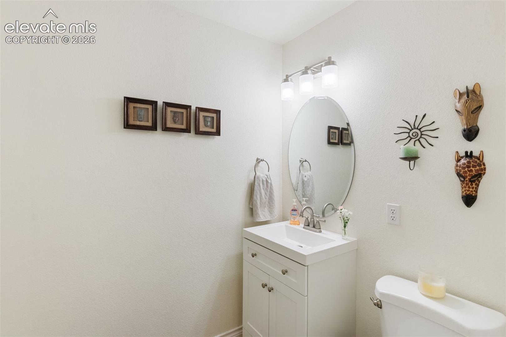 Main level half bathroom 