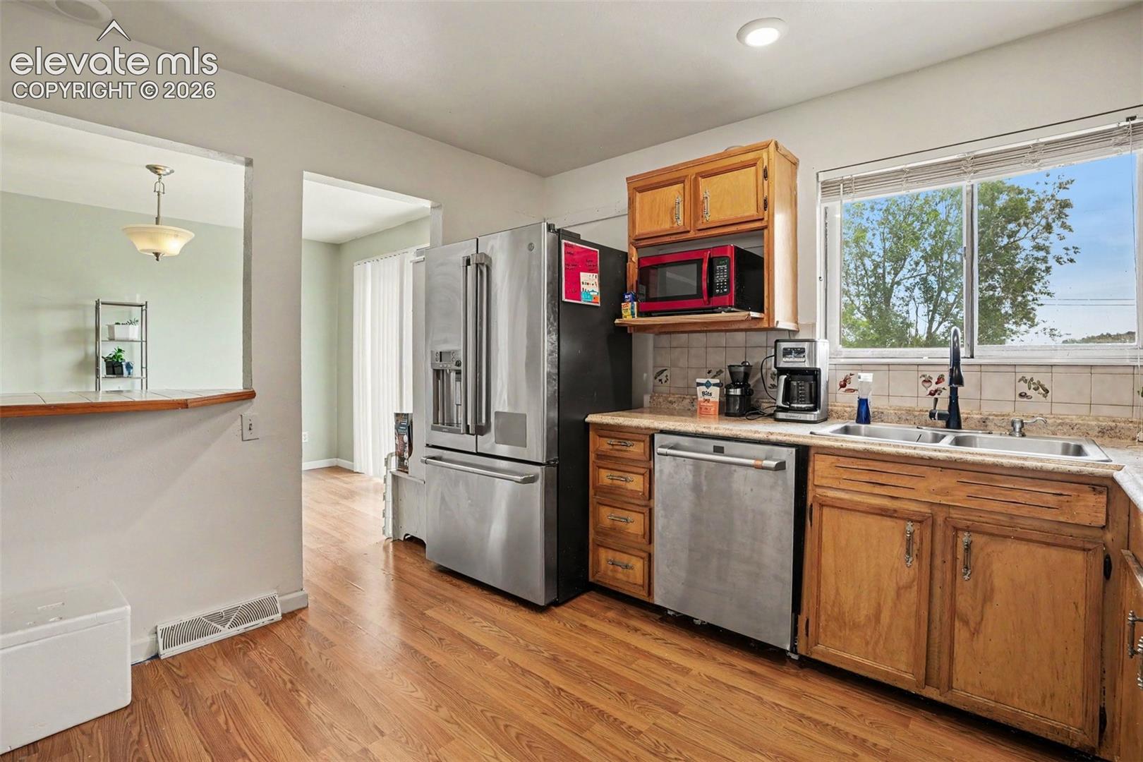 Photo 9 of 1915 Sussex Lane, Colorado Springs