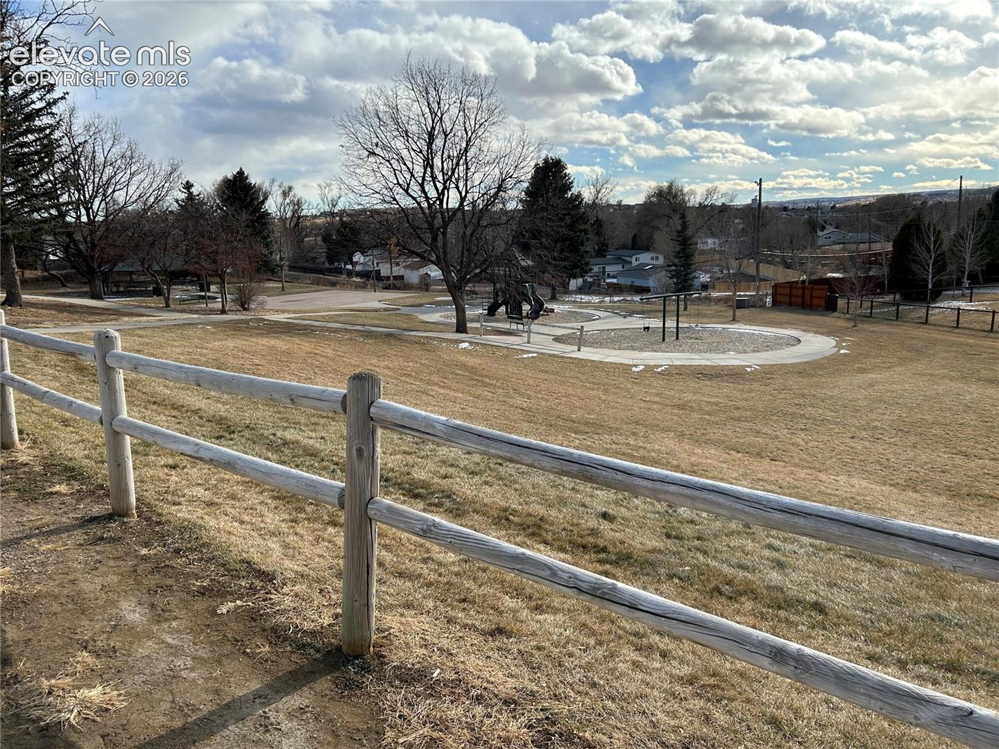 Photo 3 of 414 Sinton Avenue, Colorado Springs