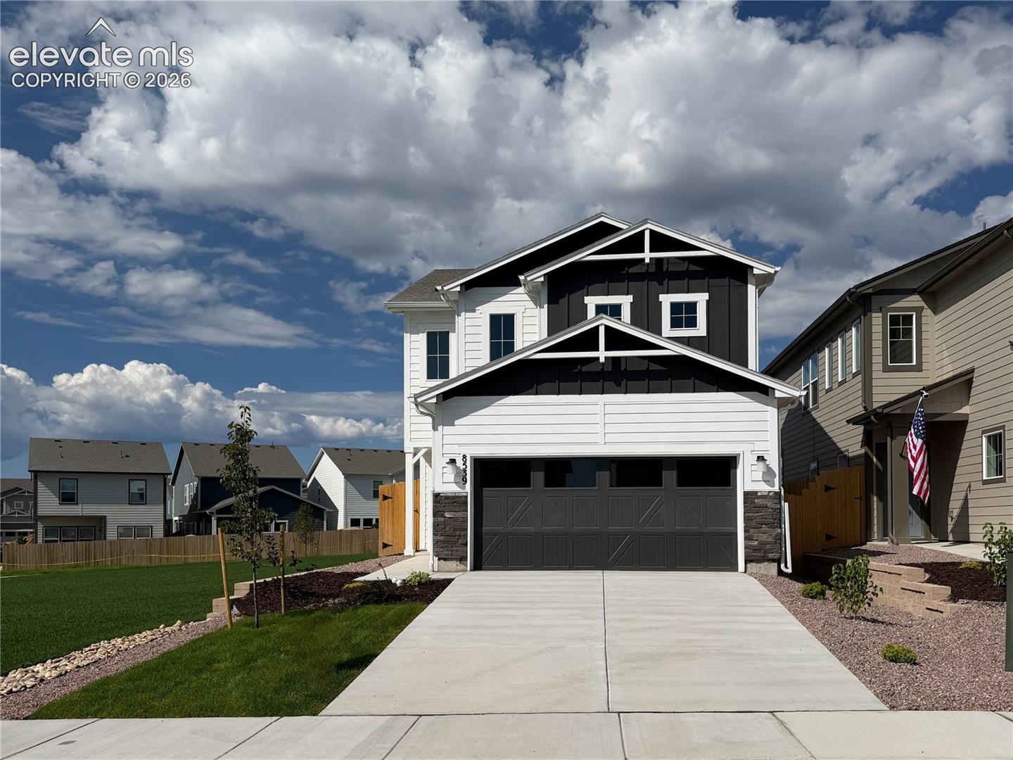 8539 Blue Feather Loop photo 40