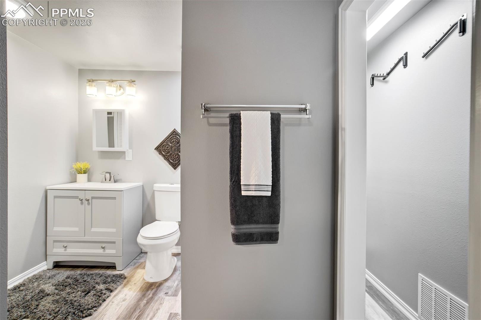 Photo 36 of 1126 N Corona Street, Colorado Springs