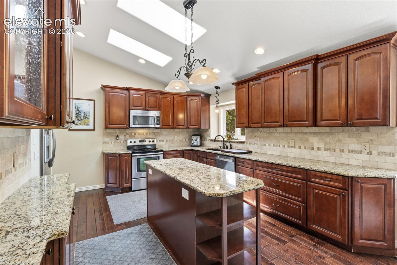 Photo 11 of 225 Thames Drive, Colorado Springs