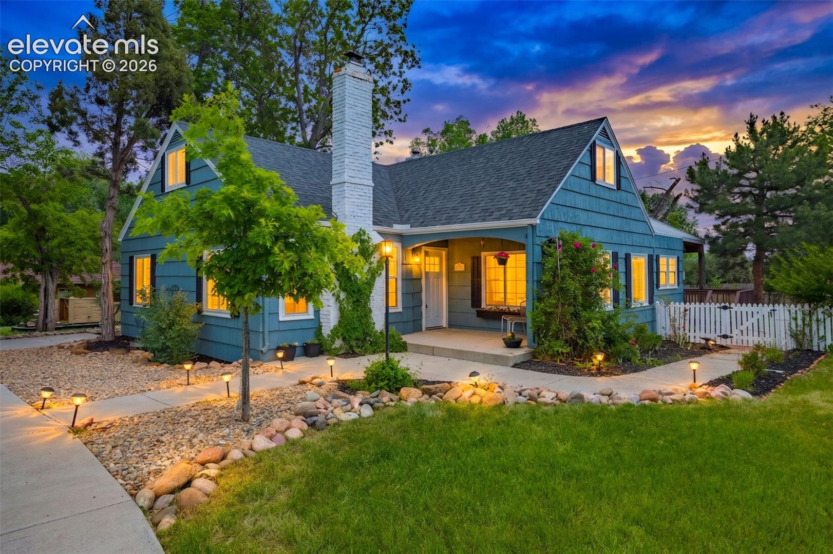 Featured Listings Featured Listings