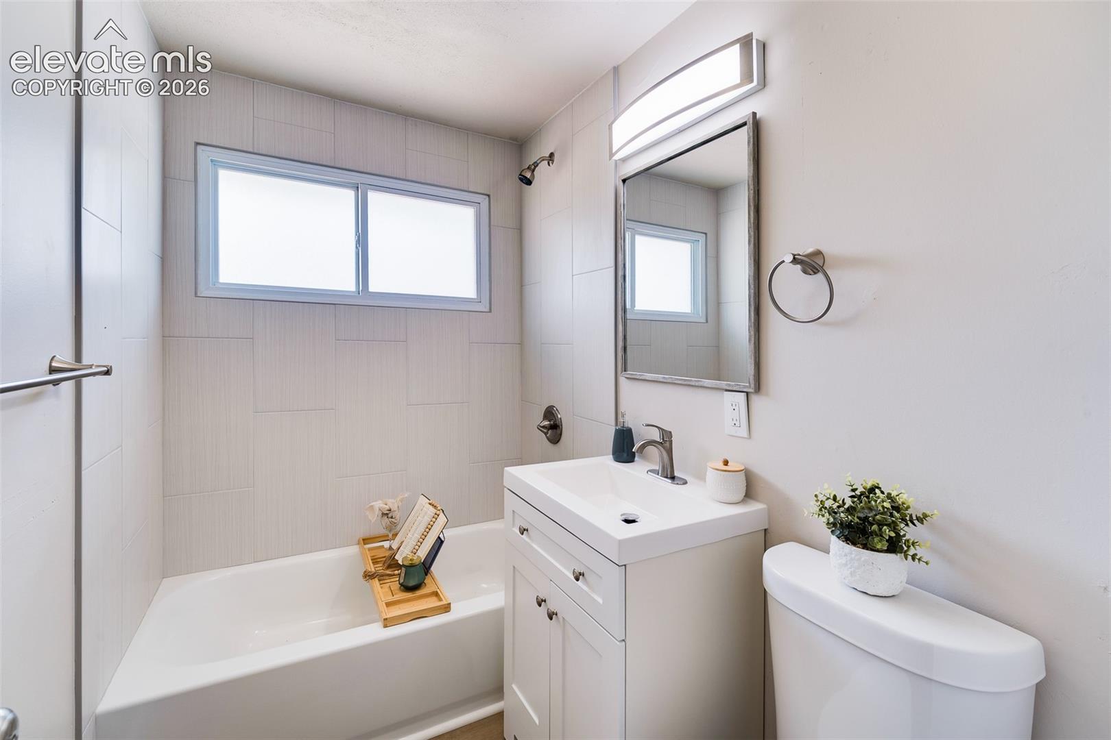 Photo 16 of 2518 Meadowlark Lane, Colorado Springs