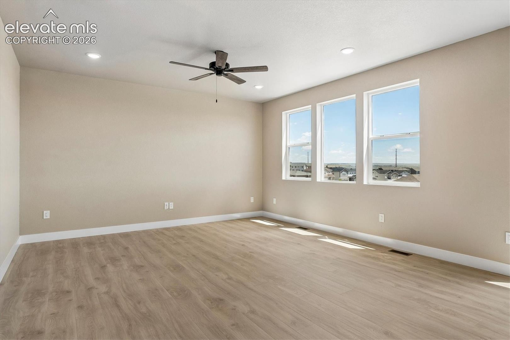 Photo 8 of 5325 Sidewinder Drive, Colorado Springs