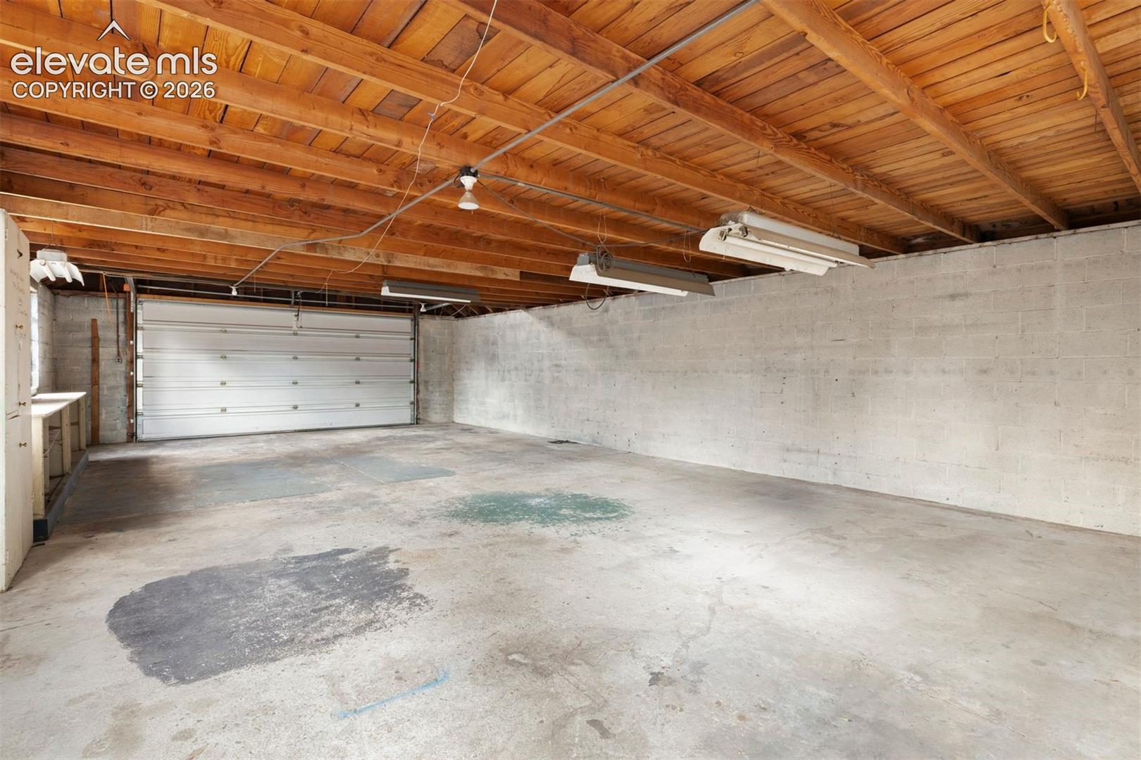 Oversized 4 car garage