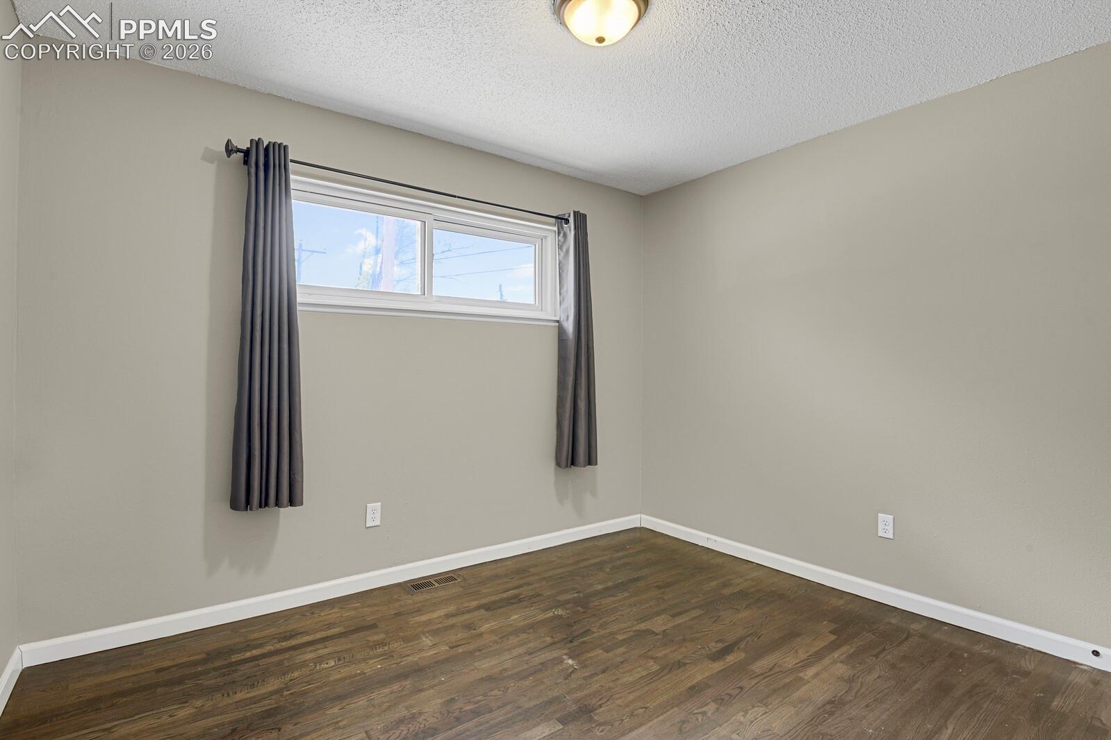 Photo 21 of 1540 Saratoga Drive, Colorado Springs
