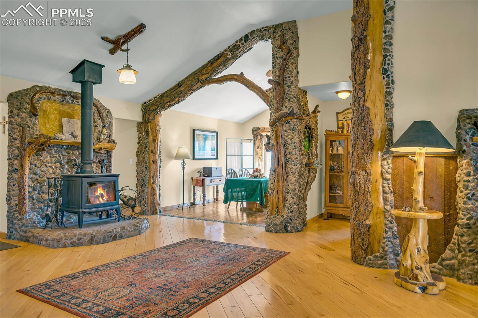 Photo 24 of 38 Mac Donnell Drive, Cotopaxi