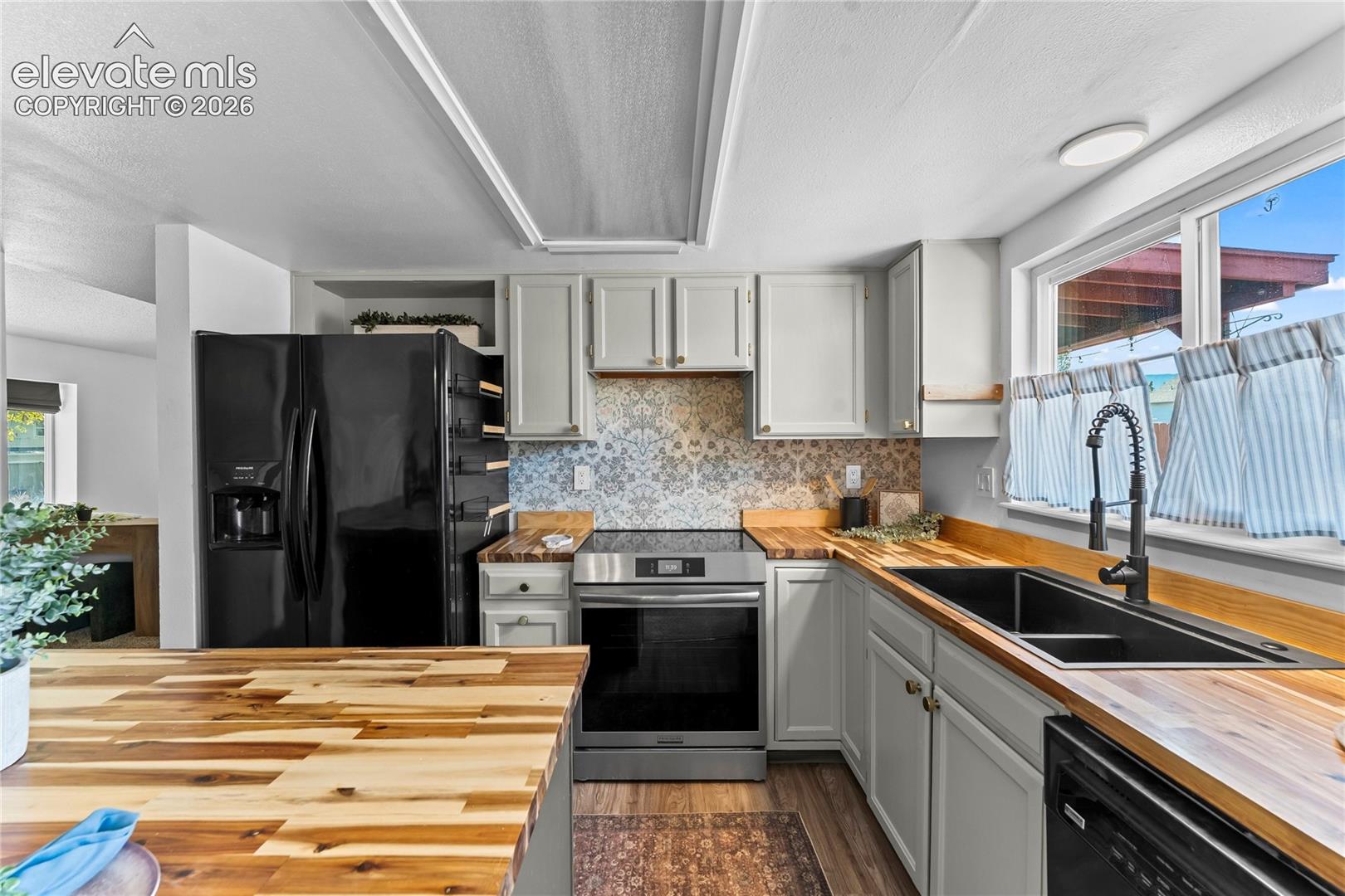 Photo 15 of 5870 Pemberton Way, Colorado Springs