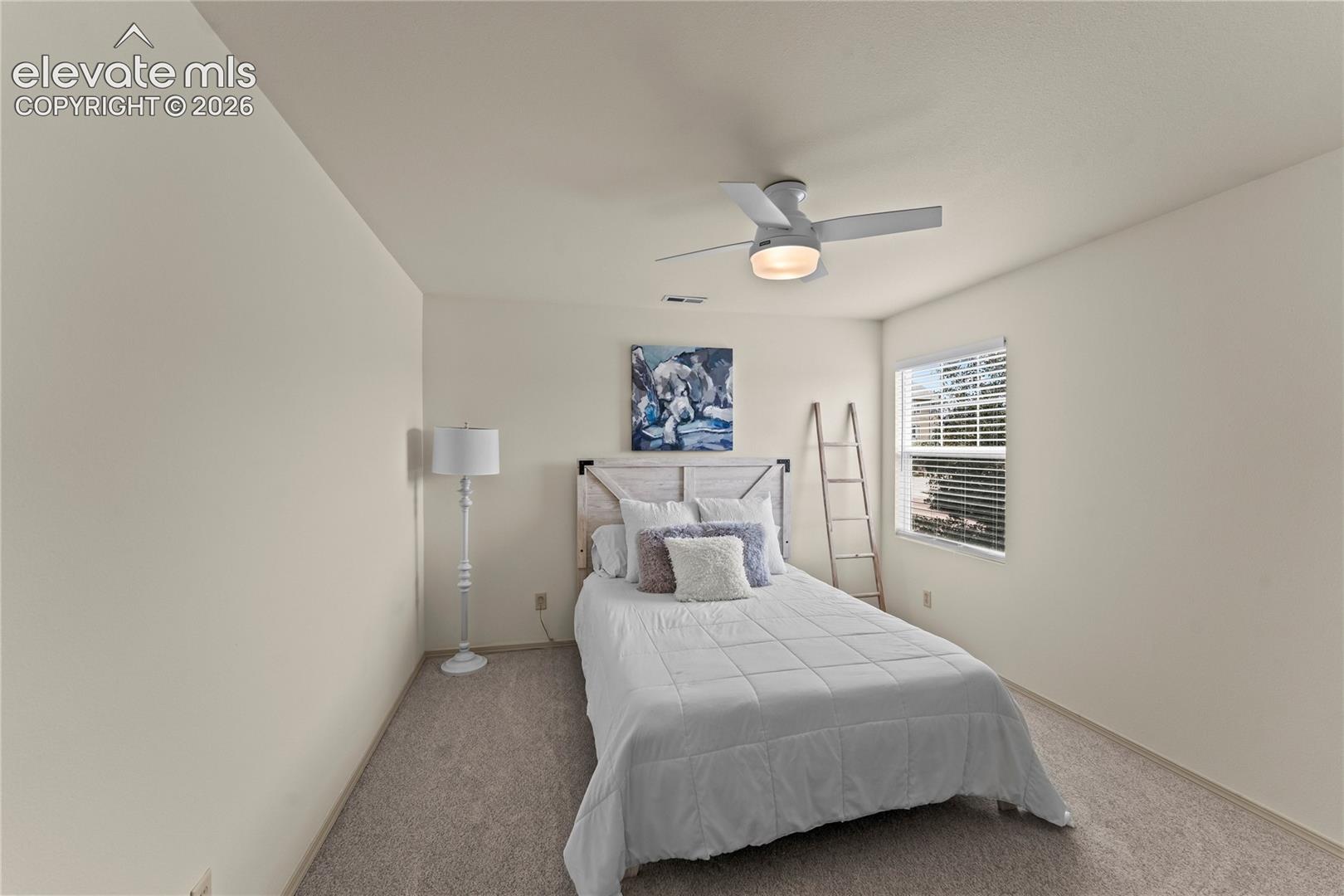 3rd bedroom upper level