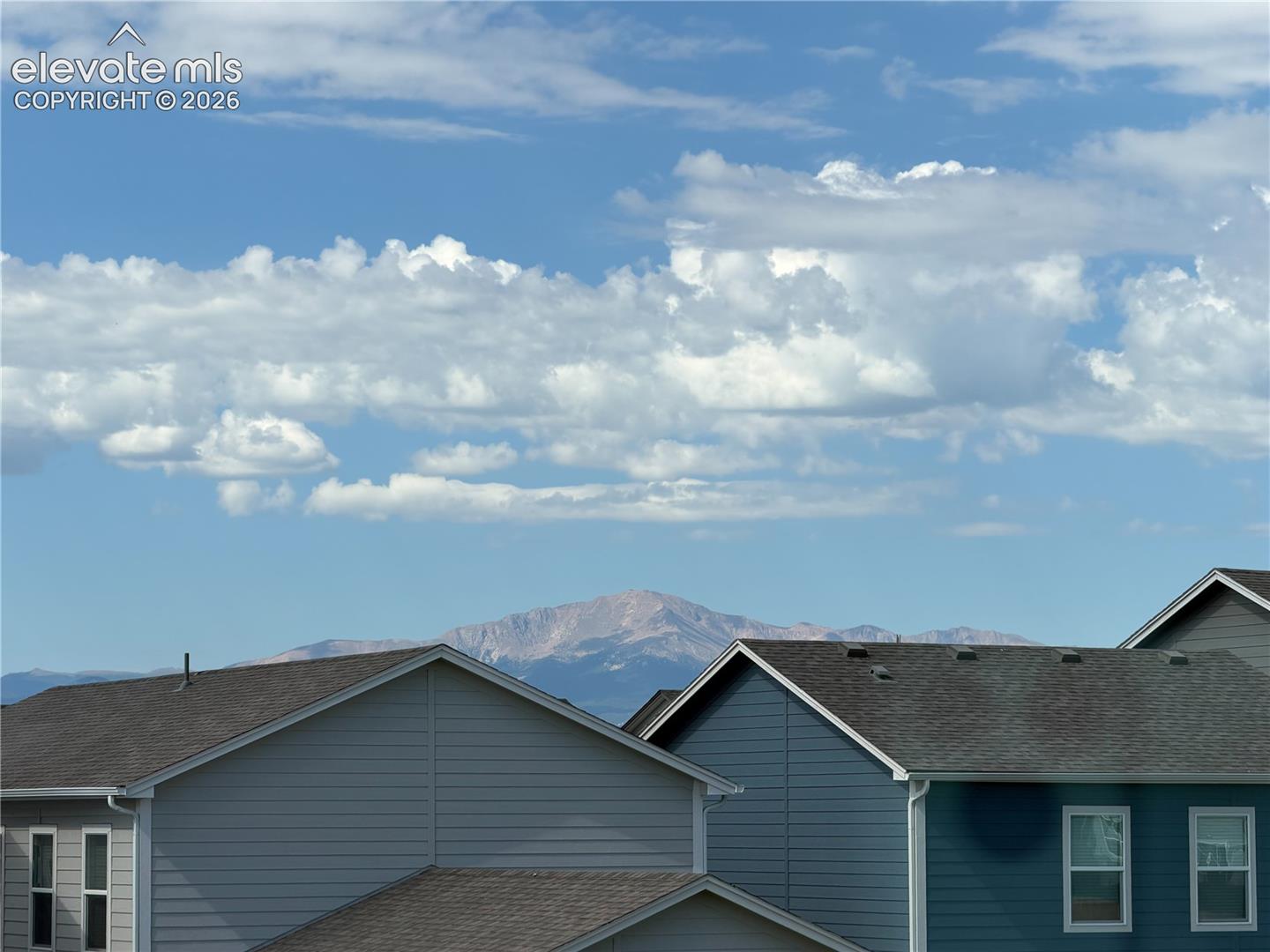 8539 Blue Feather Loop photo 32