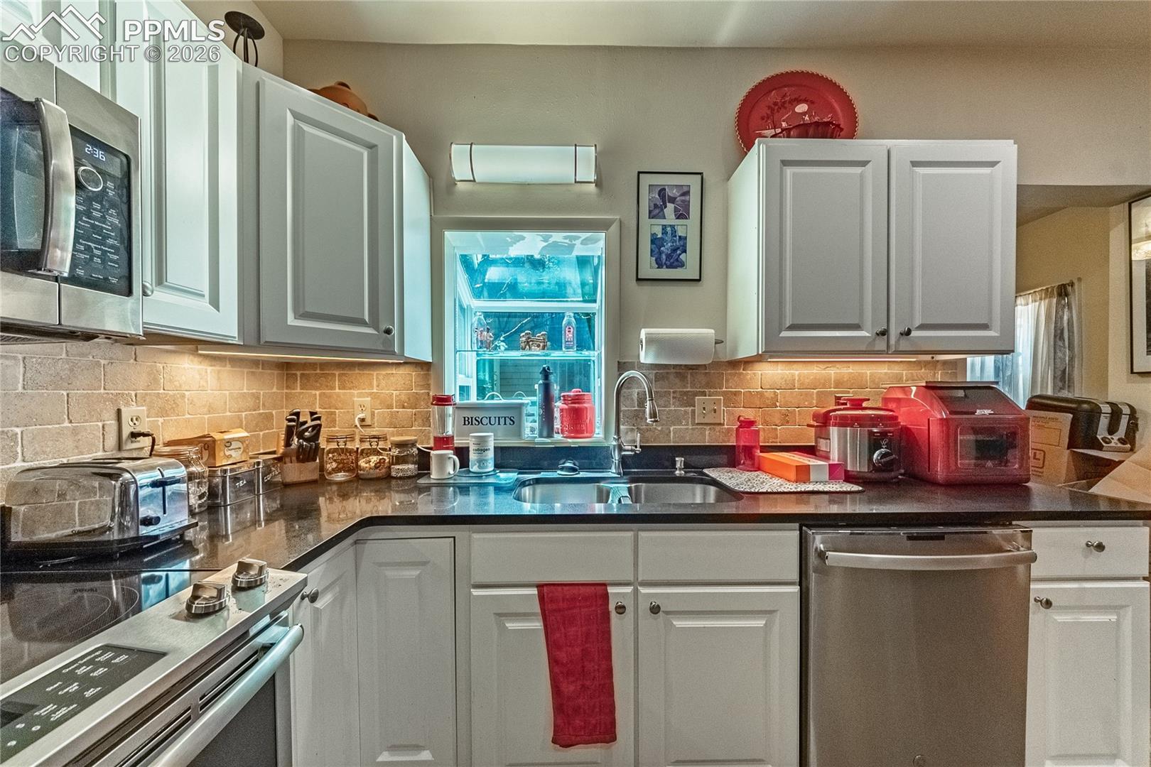Photo 16 of 422 E Dale Street, Colorado Springs