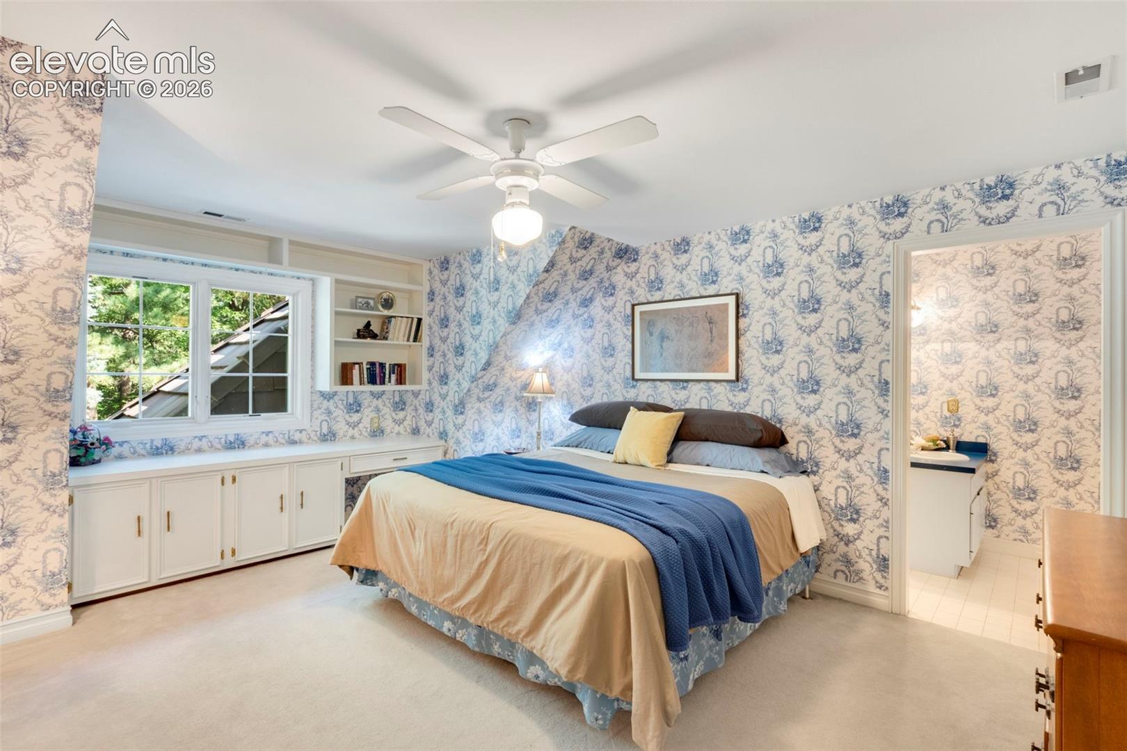 Upstairs bedroom with Jack N Jill bath