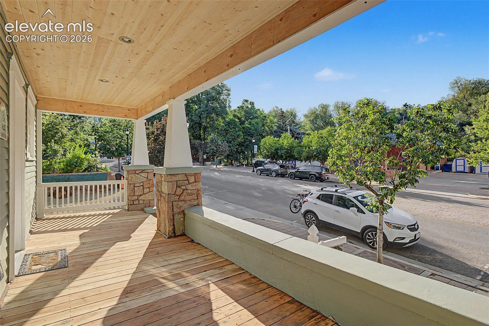 623 Manitou Ave, Manitou Springs, CO 80829
