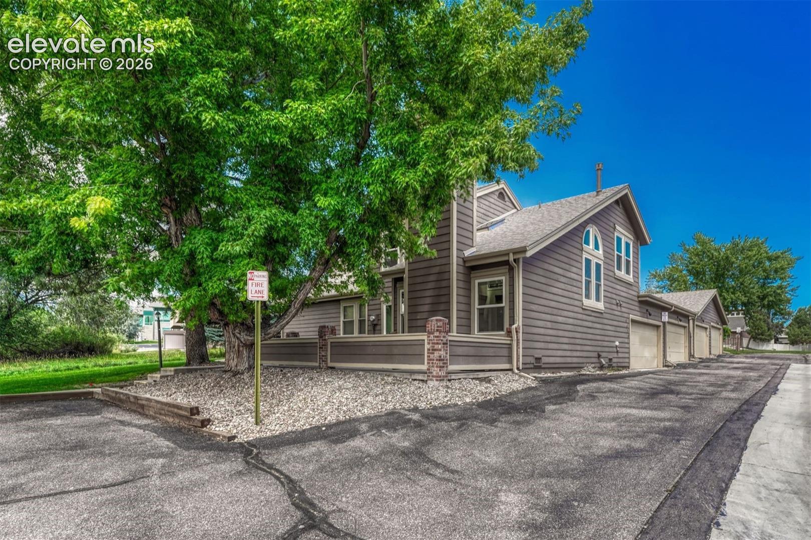 Photo 10 of 6516 Foxdale Circle, Colorado Springs
