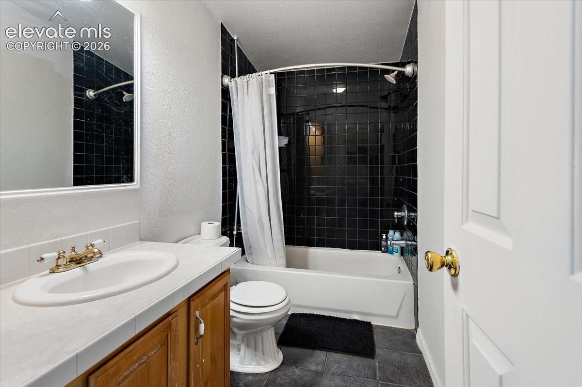 Photo 18 of 544 N Raymont Drive, Pueblo