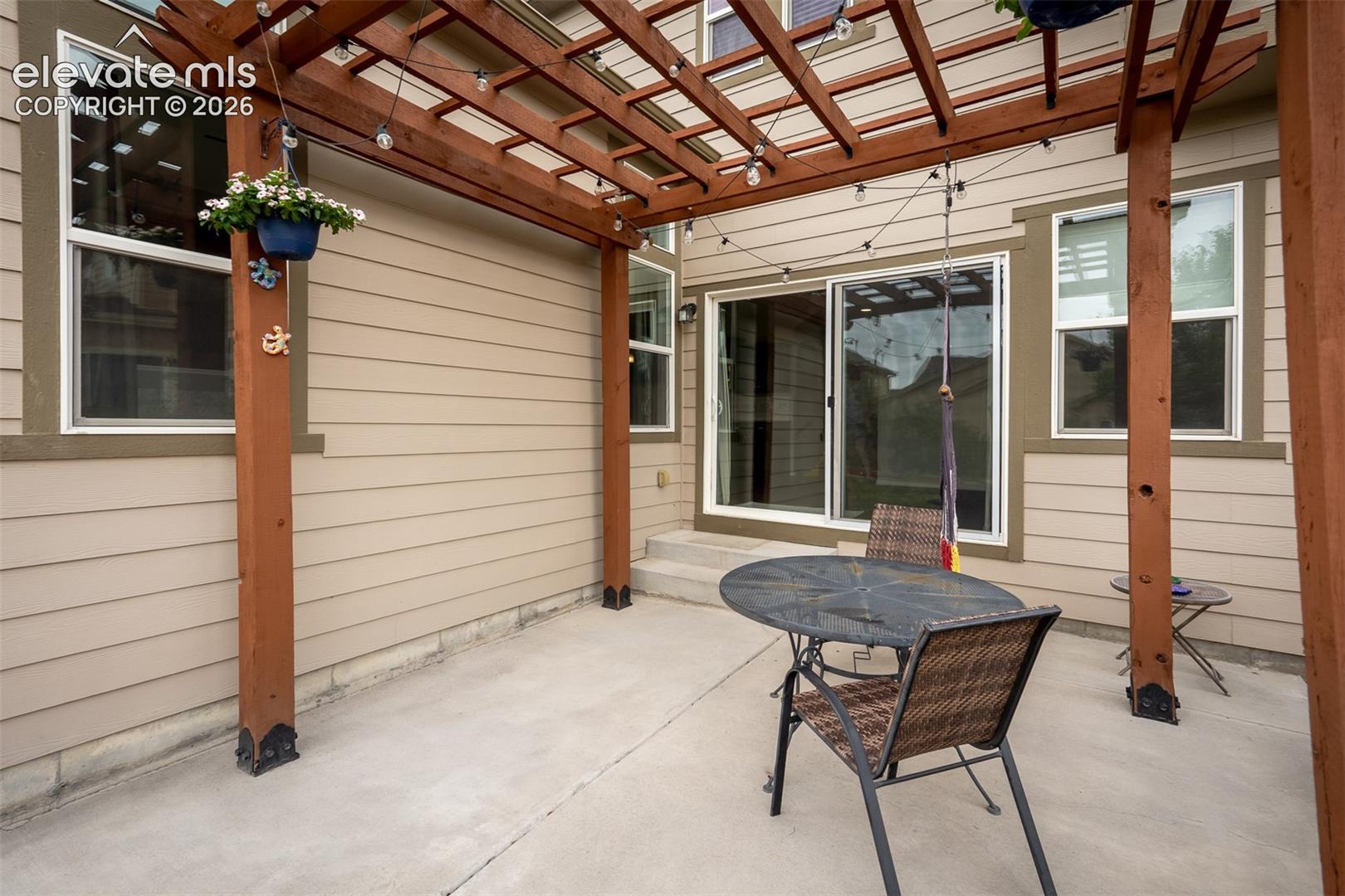 7242 Lewis Clark Trail