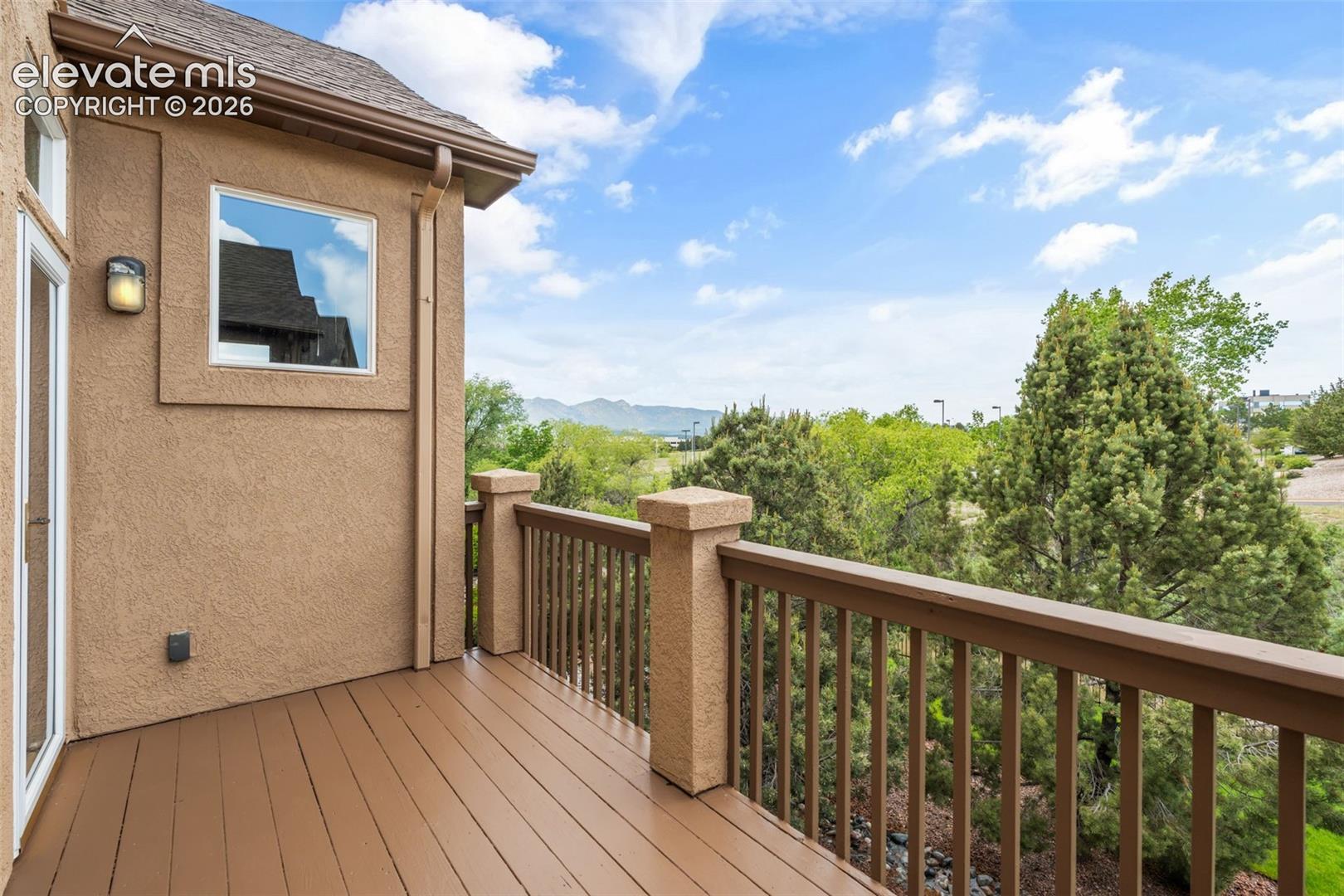 Photo 8 of 1992 London Carriage Grove, Colorado Springs