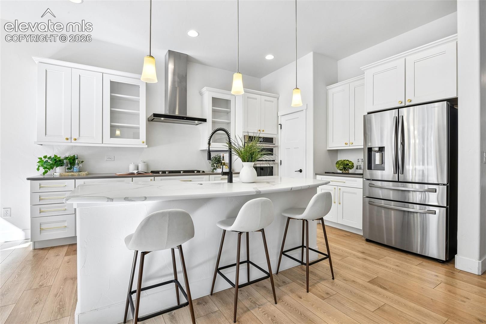 Kitchen with counter seating