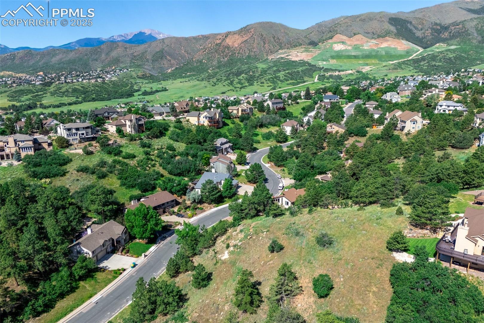 Photo 16 of 7137 Oak Valley Drive, Colorado Springs