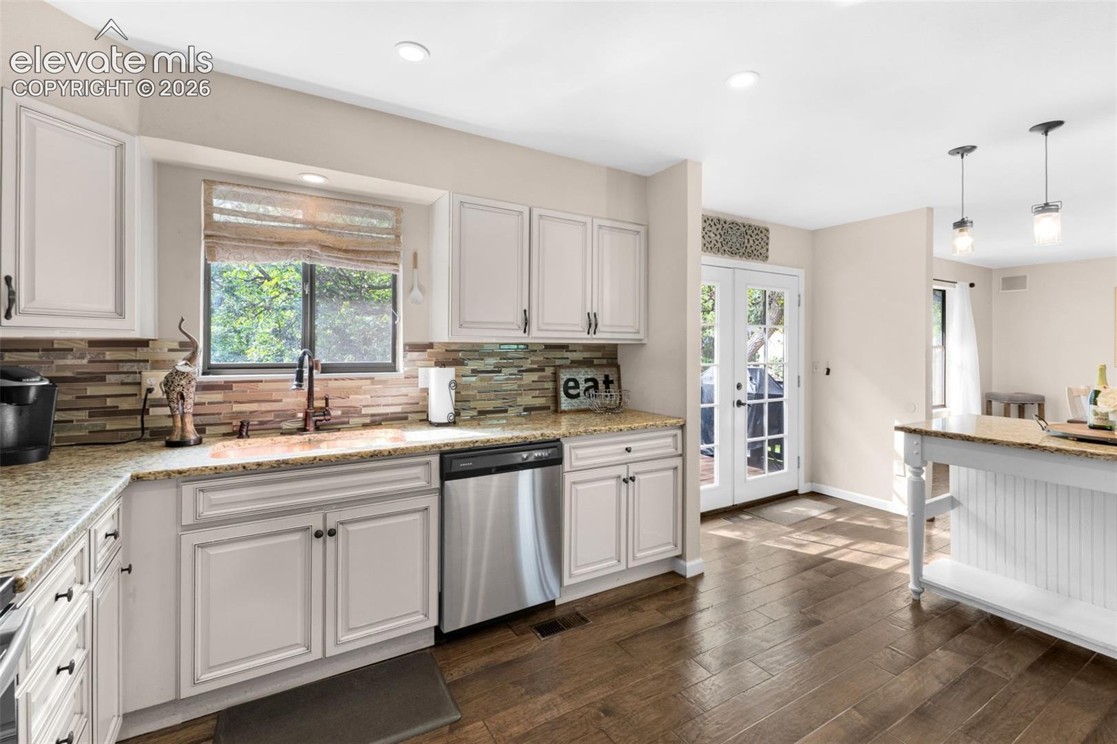 Photo 7 of 6145 Castlewood Lane, Colorado Springs