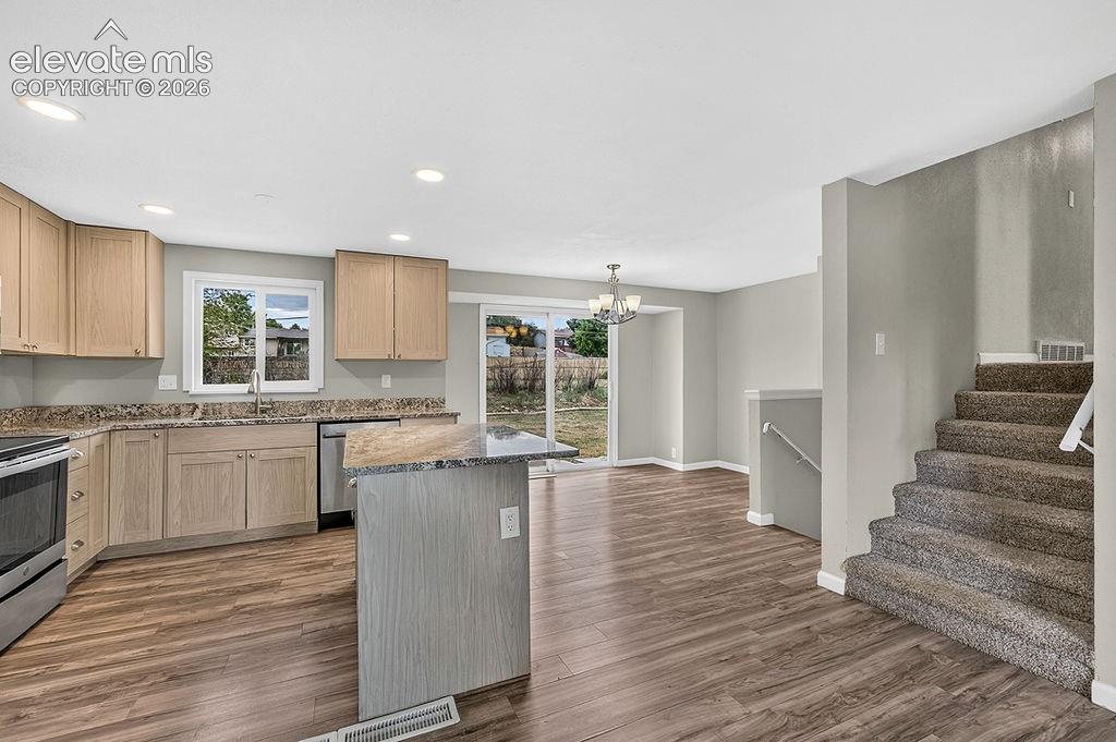 Photo 17 of 320 Cranbrook Circle, Colorado Springs