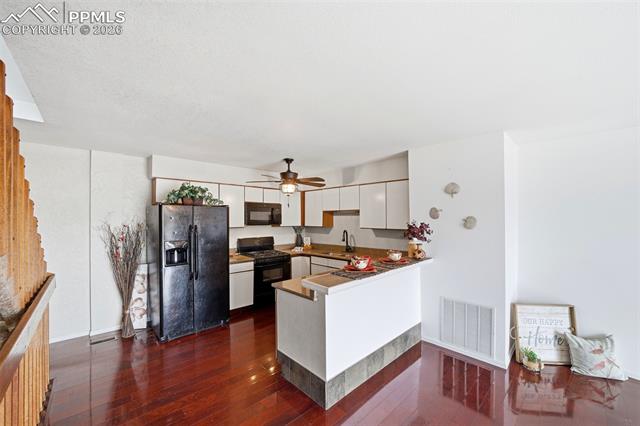 Photo of 526 Superior Street, Colorado Springs, CO 80904
