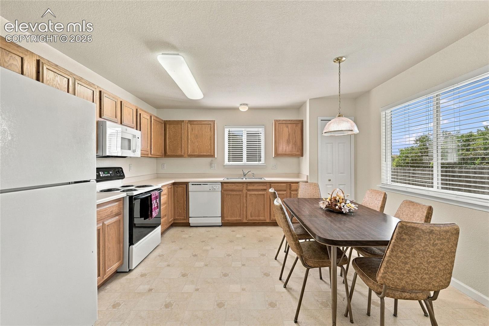 Photo 7 of 7538 Sailwind Drive, Colorado Springs