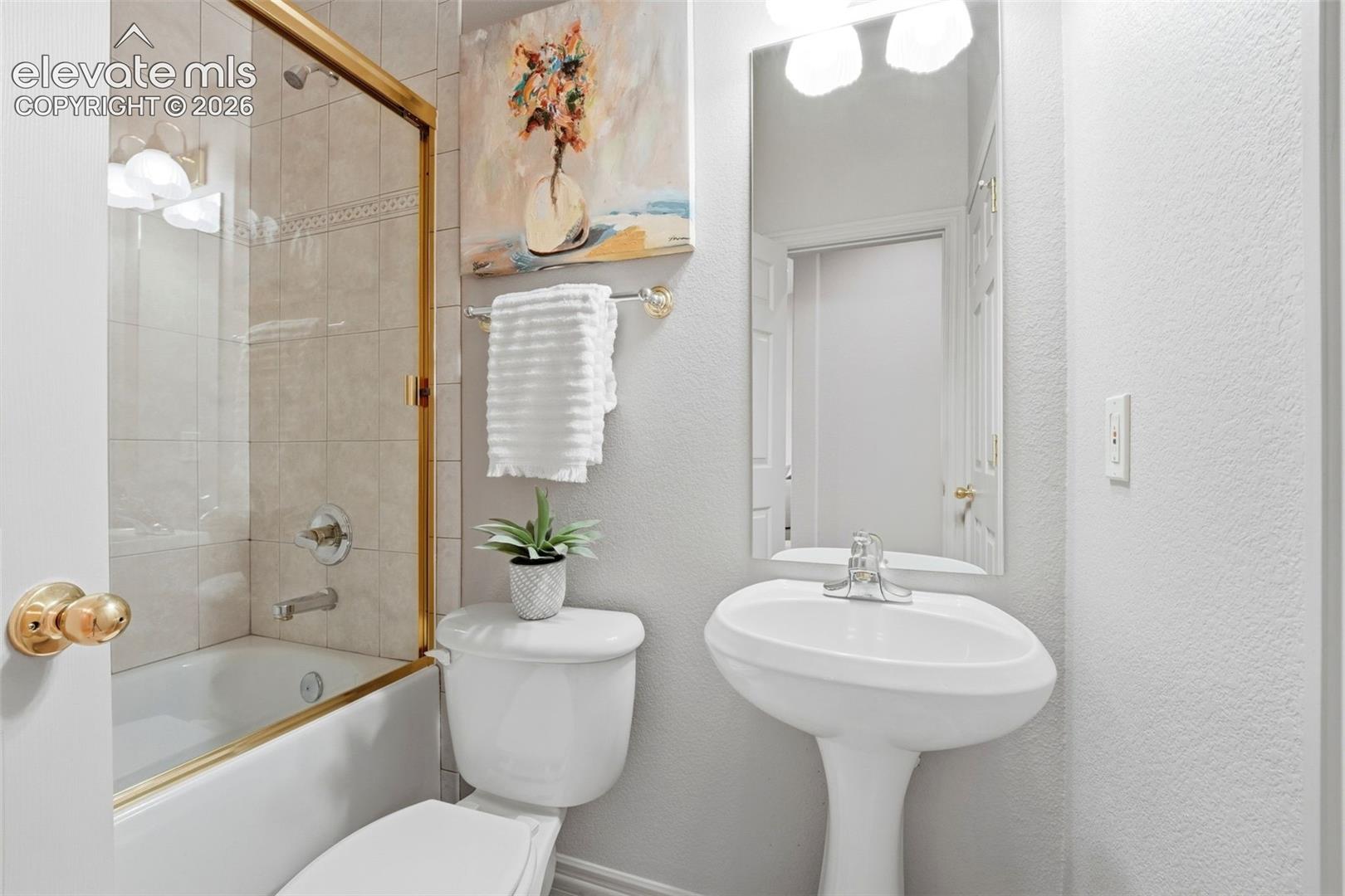Upstairs Bathroom 2
