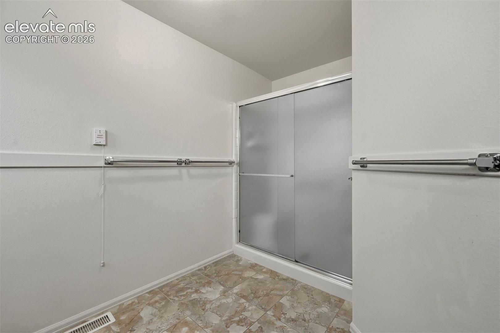 Wide spaces with an emphasis on accessibility in bath