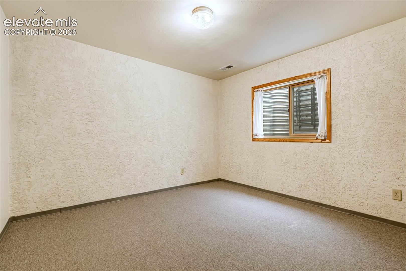 Photo 35 of 2170 Heatherdale Drive, Colorado Springs