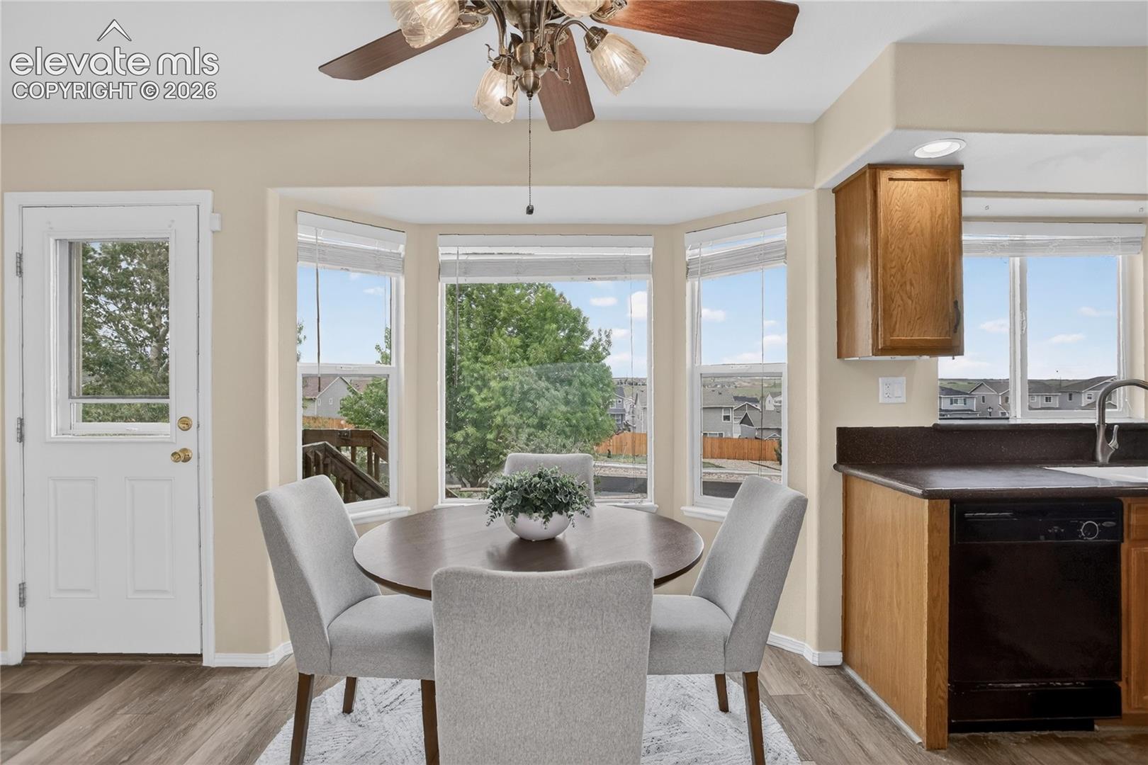 Dining nook & walk-out to deck